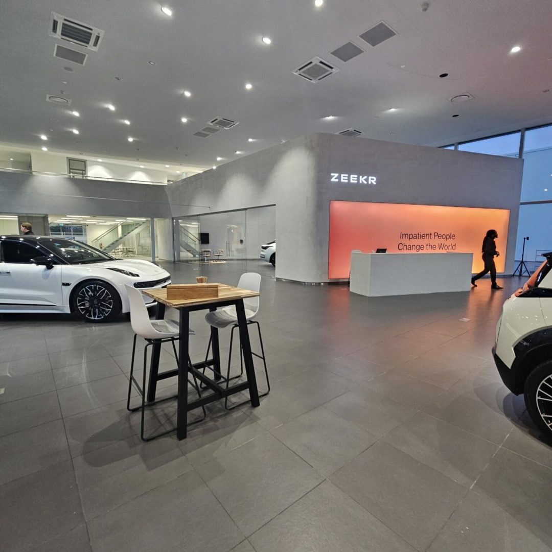 Showroom med väggar av microcement